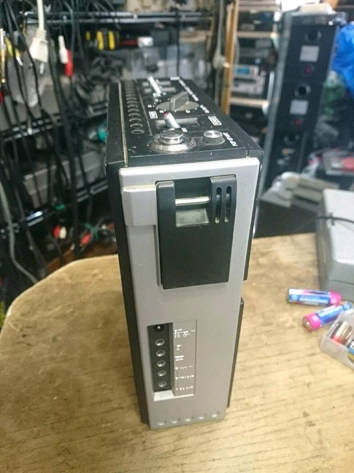 SONY ICF-5500M, Radio mit Original-Adapter!!