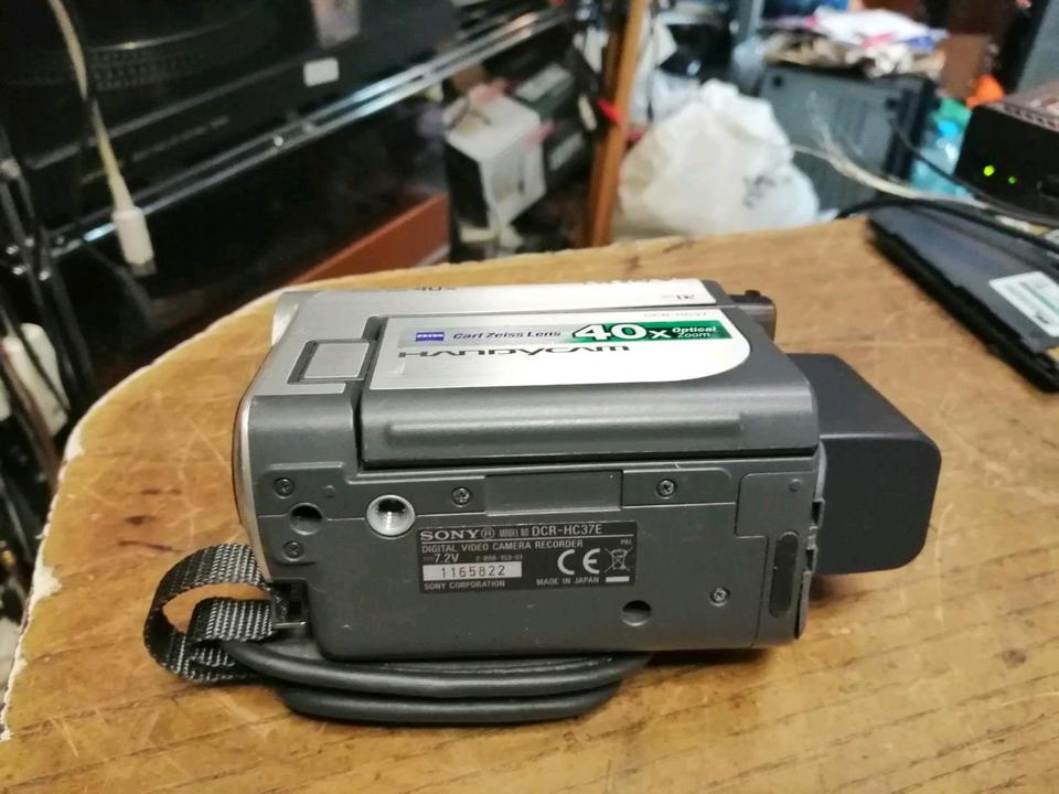 SONY DCR-HC37E, MiniDV-Videocamera mit Zubehör!!!