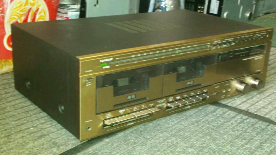 SHARP SC-700H Stereo Music Center(Verstärker,Tuner,Cassette