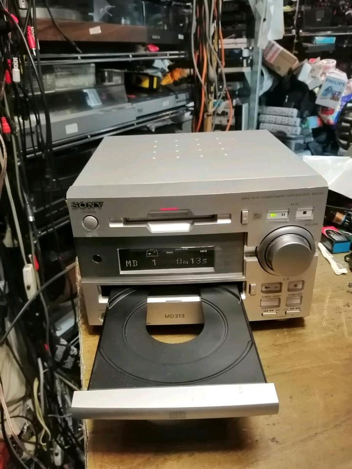 SONY HCD-MD313 CD-Receive (MD-CD-Tuner-Verstärker-in einem Gerät