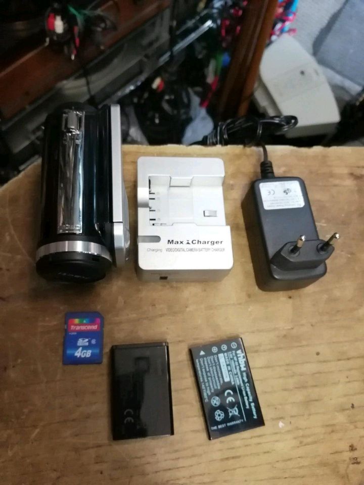 SANYO VPC-TH1EX, Digital Videocamera mit Zubehör, guter Zustand!!