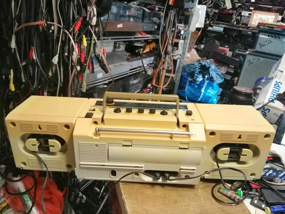 RFT SKR1200 Party, Radio-Cassetten-Recorder DEFEKT!!