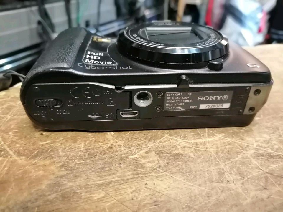 SONY Cyber-Shot DSC-HX10V, Digital-Kamera mit Zubehör!!!