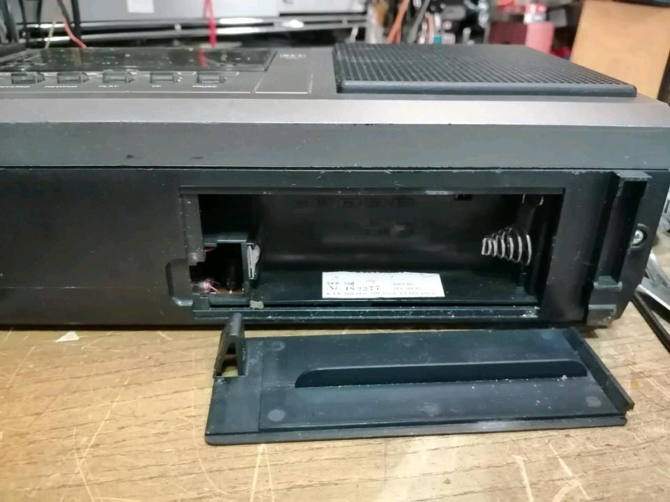 RFT SKR 701, Radio-Cassetten-Recorder, etwas DEFEKT!!