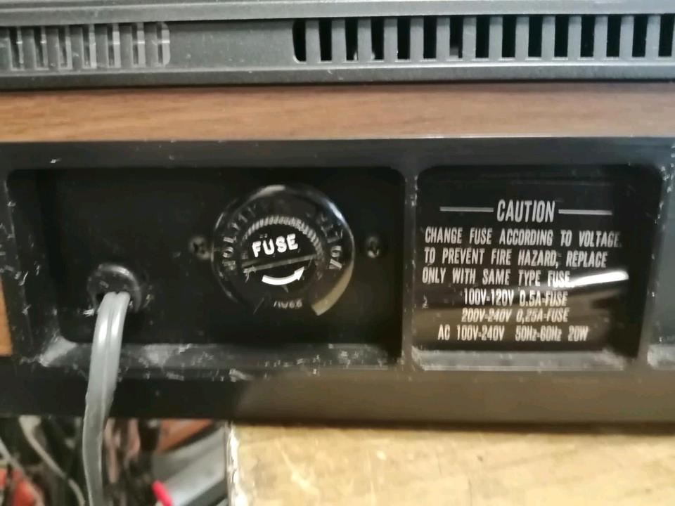 AKAI GXC-40D, Cassetten-Recorder, etwas DEFEKT!!!