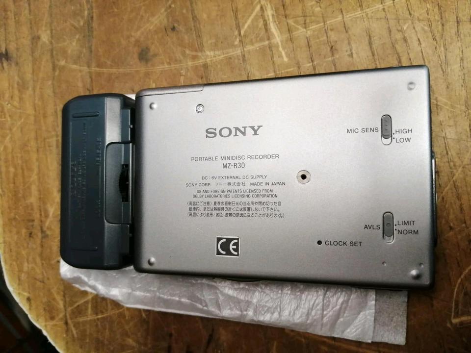 SONY MZ-R30, portabler Mini-Disc Recorder, OHNE Adapter!!