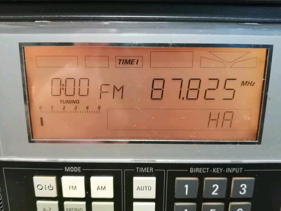 GRUNDIG SATELLIT 500, Radio OHNE Adapter!! Guter Zustand!