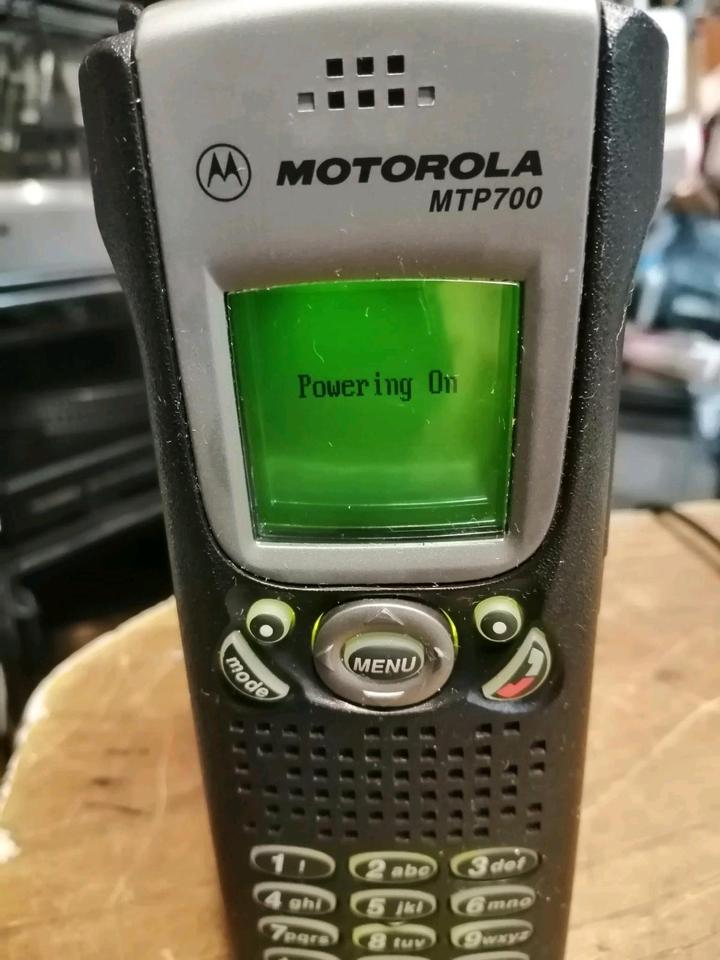 MOTOROLA MTP700, Handfunkgerät, OHNE Ladegerät!!