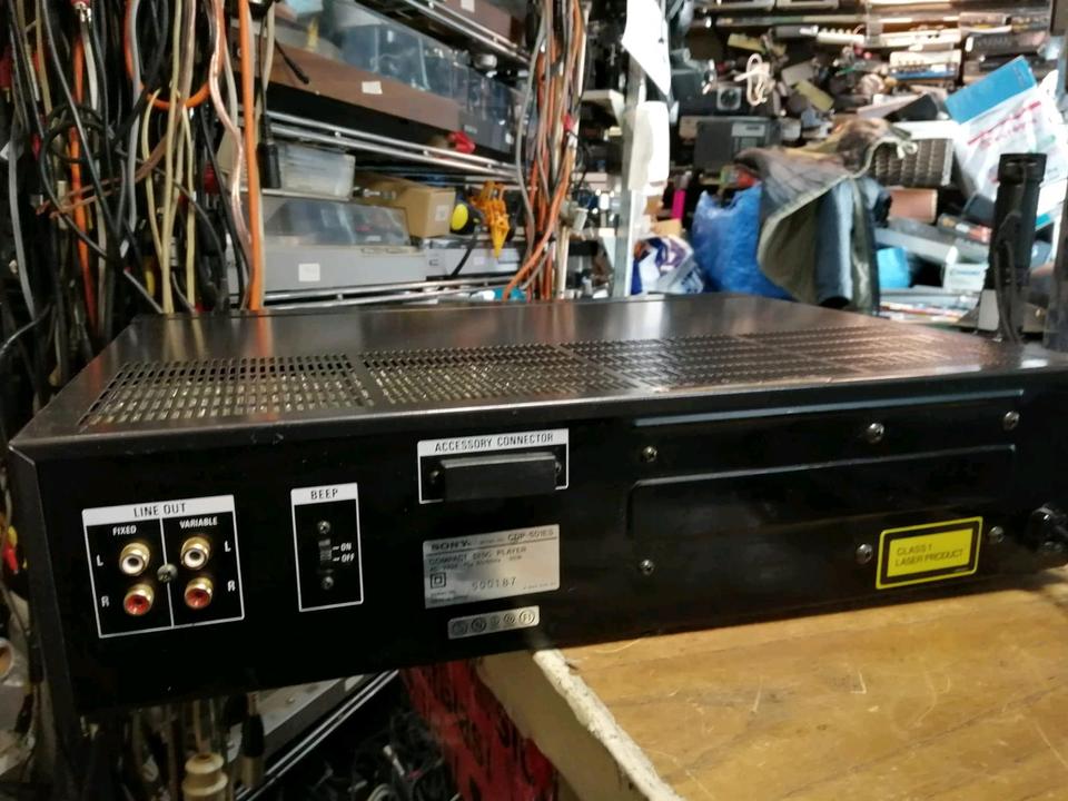 SONY CDP-501ES, CD-Player OHNE Fernbedienung, guter Zustand!!