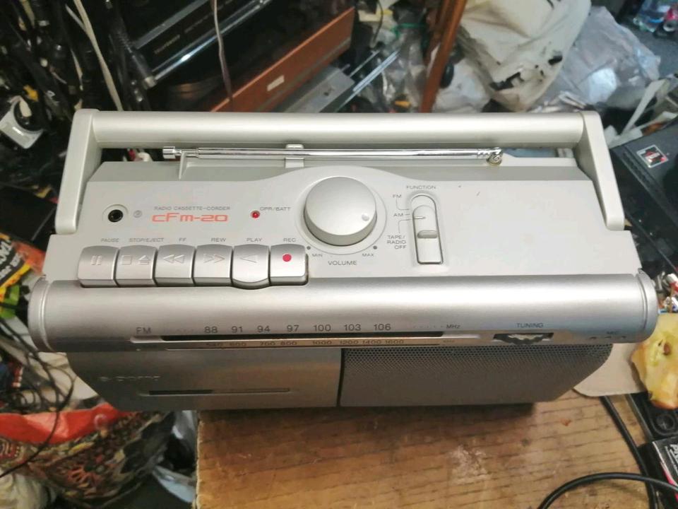 SONY cFm-20, Radio-Cassetten-Recorder, guter Zustand,!