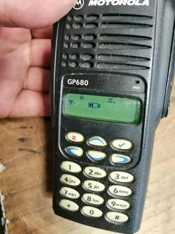 MOTOROLA ATEX GP680, Handfunkgerät, KEIN Ladegerät!!!