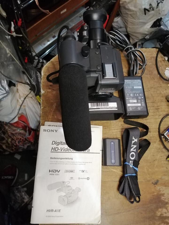 SONY HVR-A1E MiniDV-Videocamera +SONY ECM-NV1 Mikrofon!!