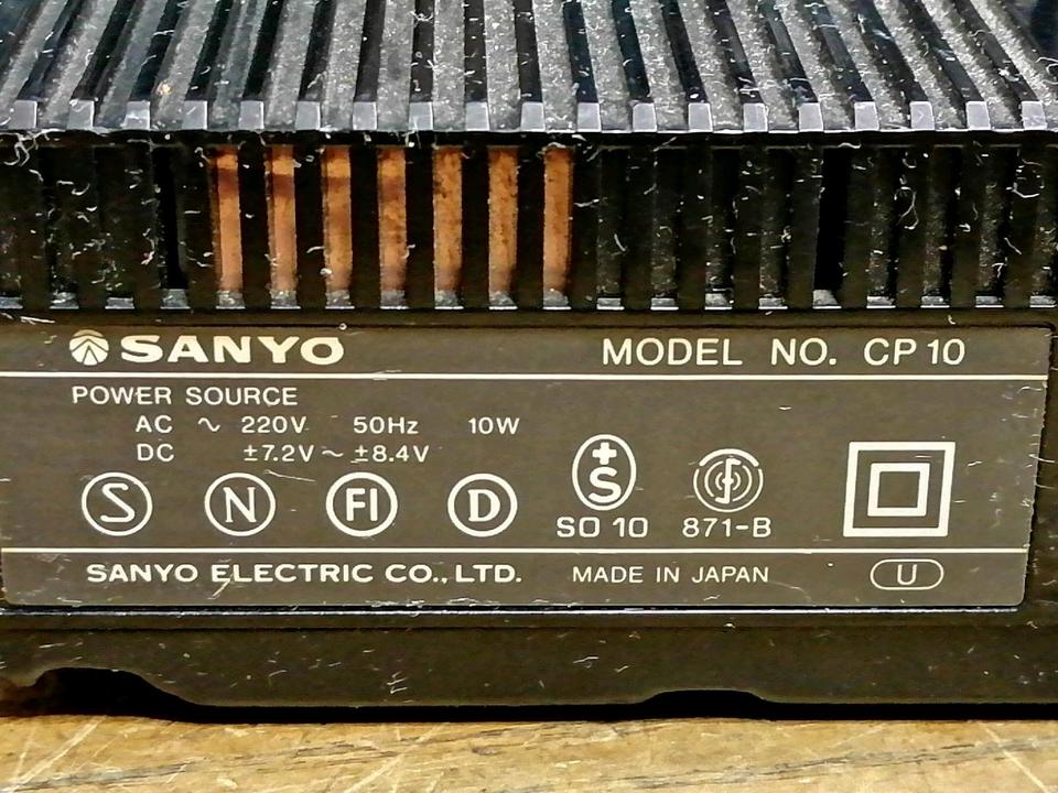 SANYO CP 10, CD-Player mit Netzkabel!! Guter Zustand!!