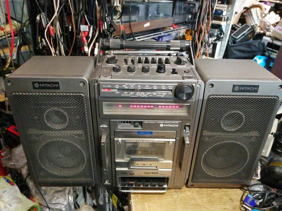 HITACHI TRK-914OE, Radio-Cassetten-Recorder, etwas DEFEKT!!!