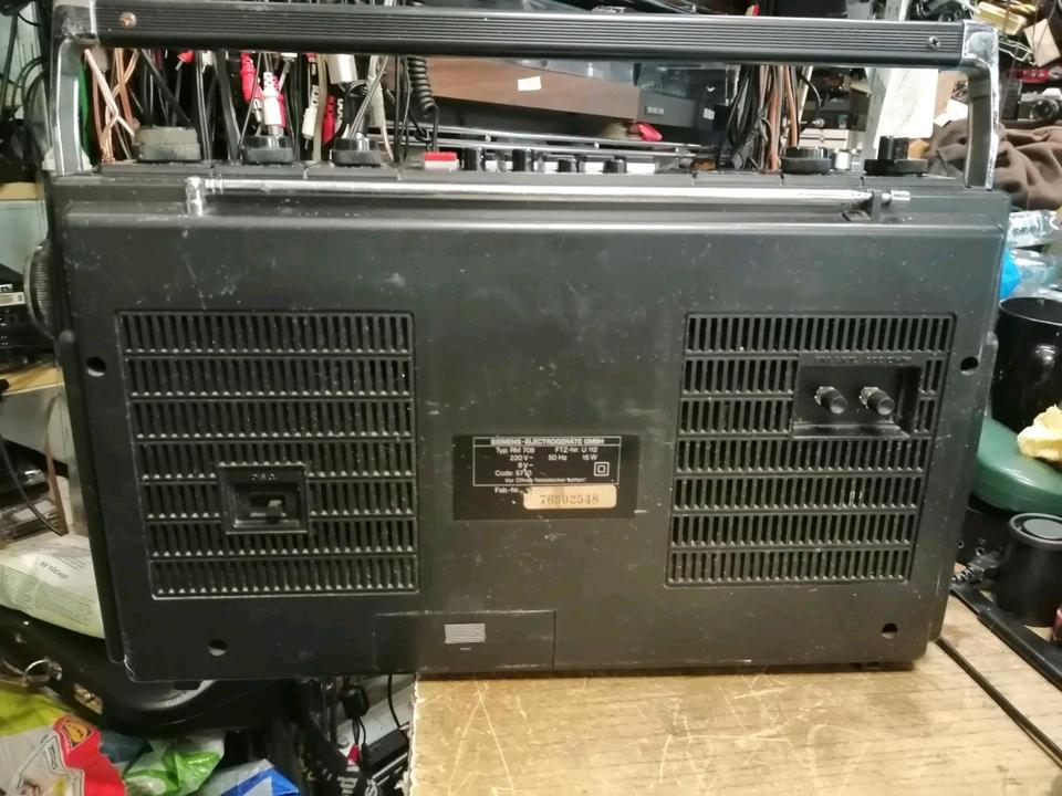 SIEMENS CLUB RM706, Radio-Cassetten-Recorder, etwas DEFEKT!!!