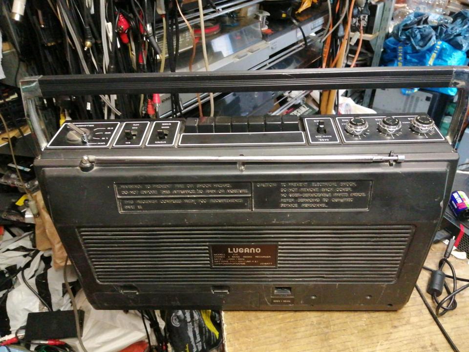 LUGANO Modell: 114, Radio-Cassetten-Recorder, etwas DEFEKT!!!
