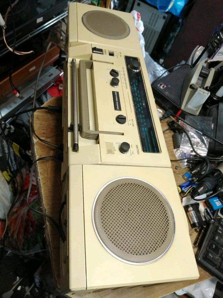 RFT SKR 1000 Party, Radio-Cassetten-Recorder, etwas DEFEKT!!!