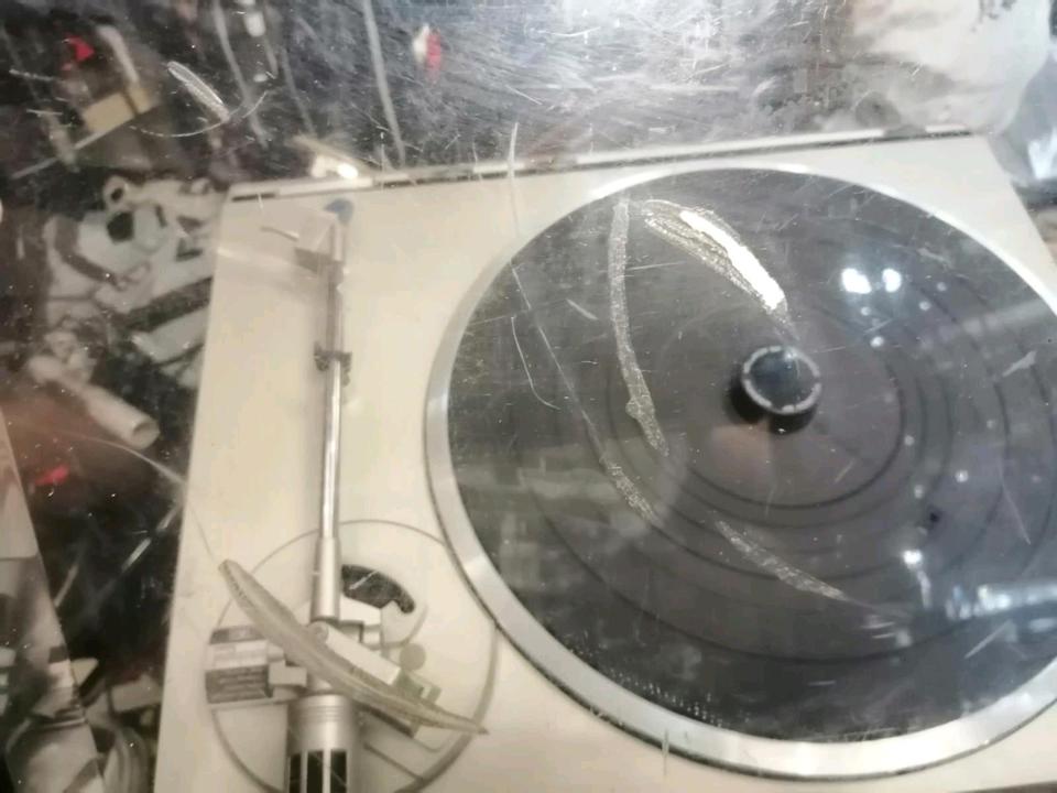 TECHNICS SL-Q300 Plattenspieler + EPC-P30 Nadelsystem!!!