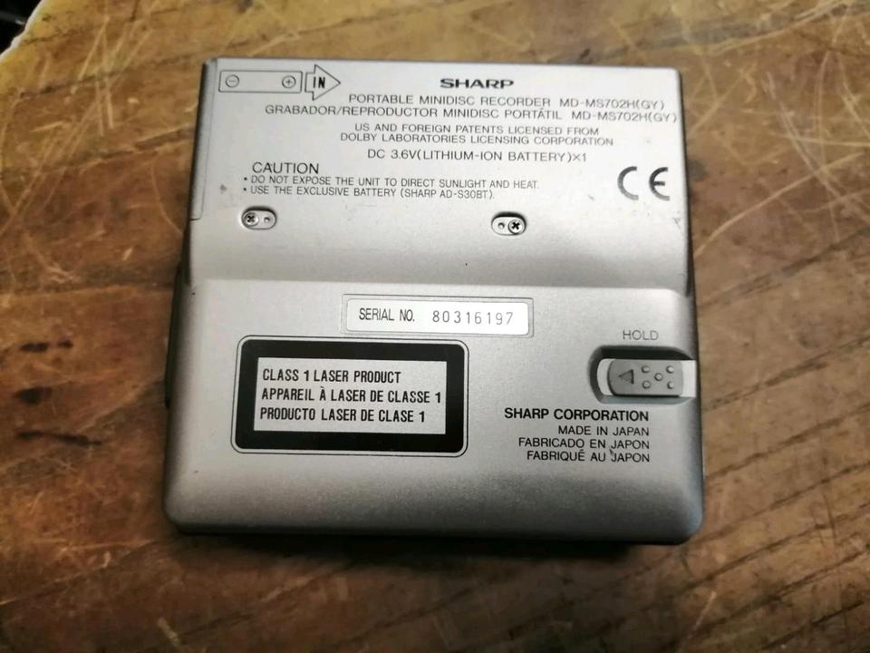 2 SHARP Minidisc-Recorder: MD-MS702H + MD-SR70H, DEFEKT!!!