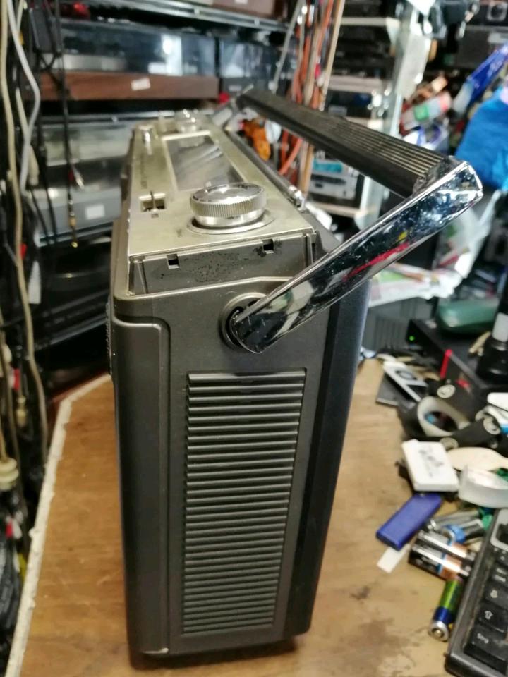 SONY CF-570S, Stereo Radio-Cassetten-Recorder, etwas DEFEKT!!