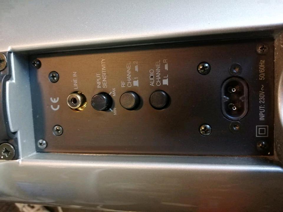 LOEWE L 82 HF, 2 Aktiv-Boxen mit Ständer + Zubehör!!