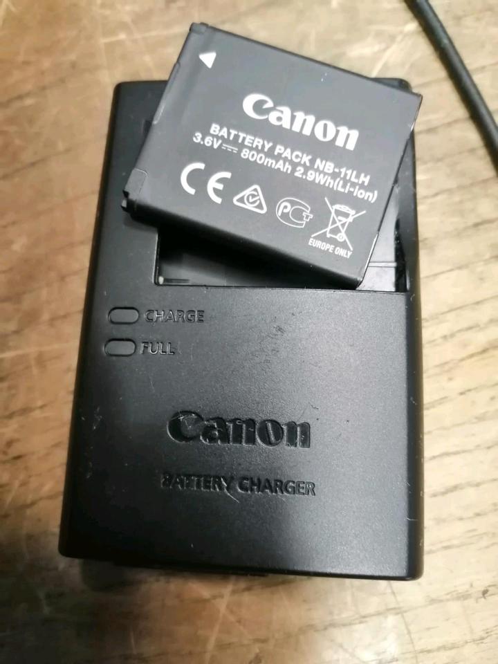 CANON IXUS 190, Digital-Kamera mit Zubehör!!!