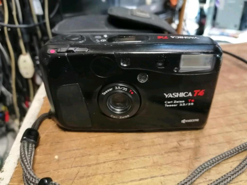 YASHICA T4, Analog-Kamera, DEFEKT!!!