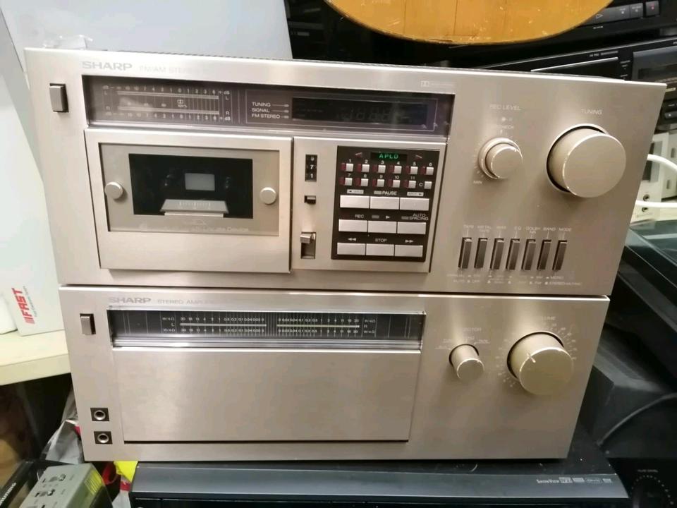 SHARP RS-1255H Stereo Tuner Deck + 2 Original-Boxen CP-1255H