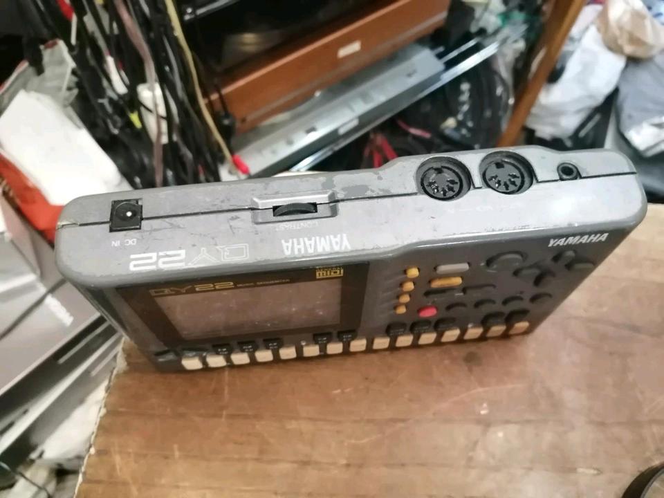 YAMAHA QY22, Music Sequencer, wurde NICHT GETESTET!!