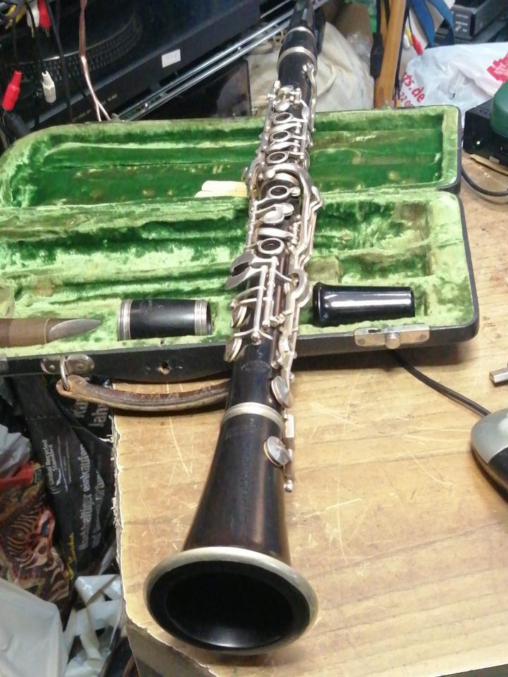KLARINETTE B SCHÜLLER Mark Neukirchen, mit Original-Koffer!!