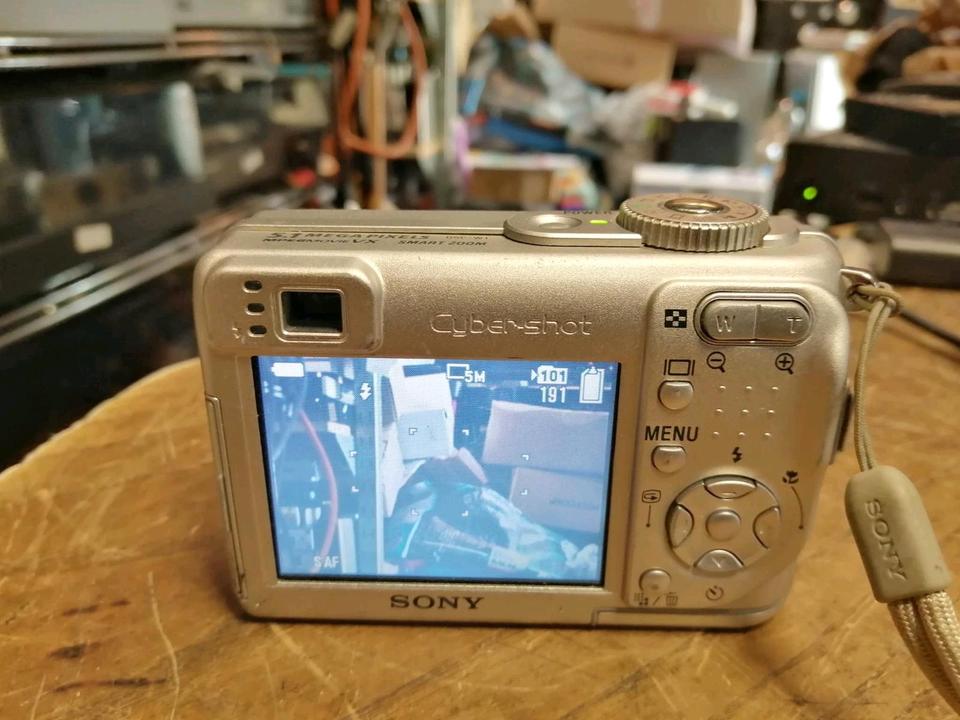 SONY DSC-W1, Digital-Kamera mit 1 Speicherkarte!!!