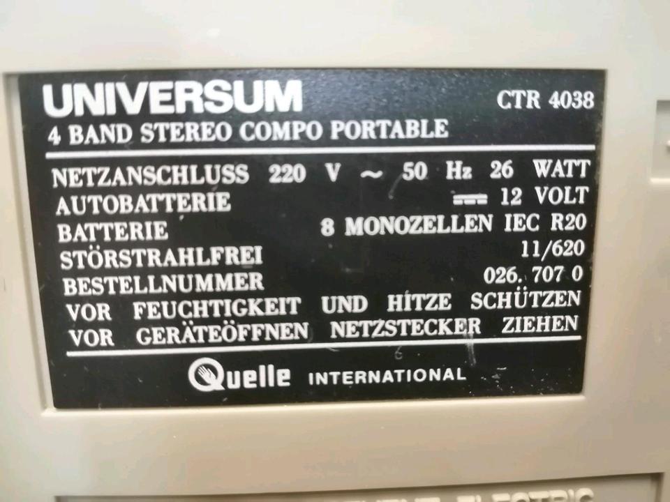 UNIVERSUM CTR4038, Ghettoblaster, etwas DEFEKT!!!