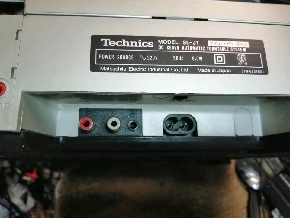 TECHNICS SL-J1 Plattenspieler, mit Original-Nadelsystem!!