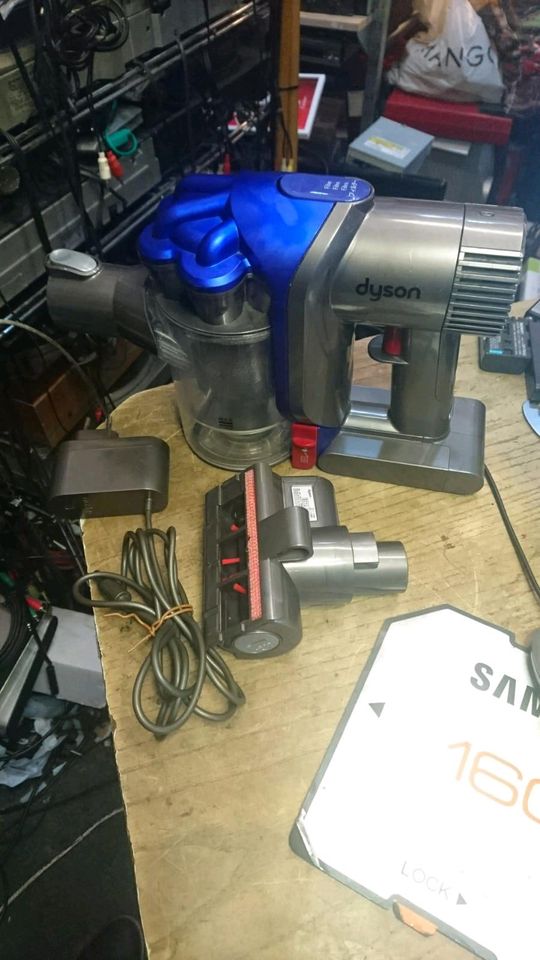 DYSON DC-35, Akku-Staubsauger mit Original-Adapter!