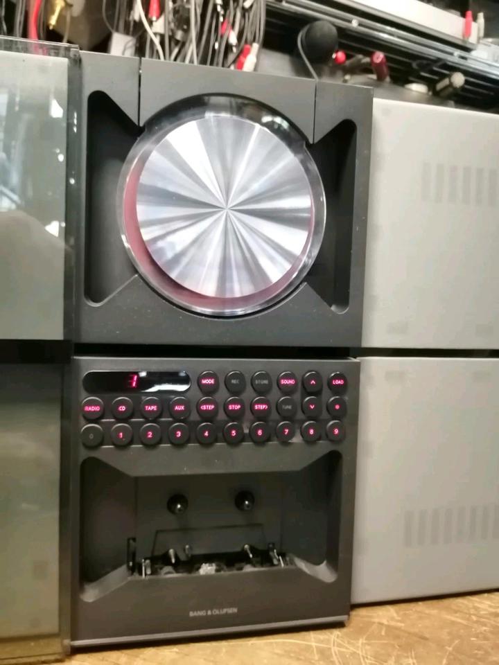 BANG & OLUFSEN BEOSOUND Century (Cassette/Radio/CD)
