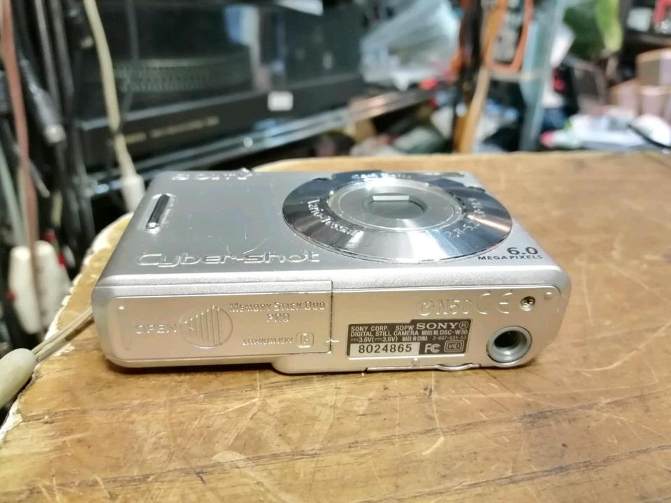 SONY DSC-W30, Digital-Kamera mit Zubehör!! guter Zustand!!