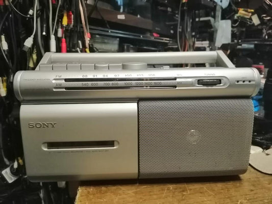 SONY cFm-20, Radio-Cassetten-Recorder, guter Zustand,!