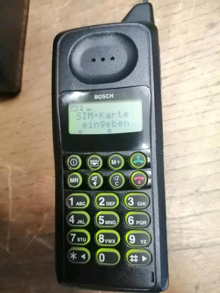 BOSCH CARTEL SL 2G1.0, altes Handy-Modell mit Zubehör!!!