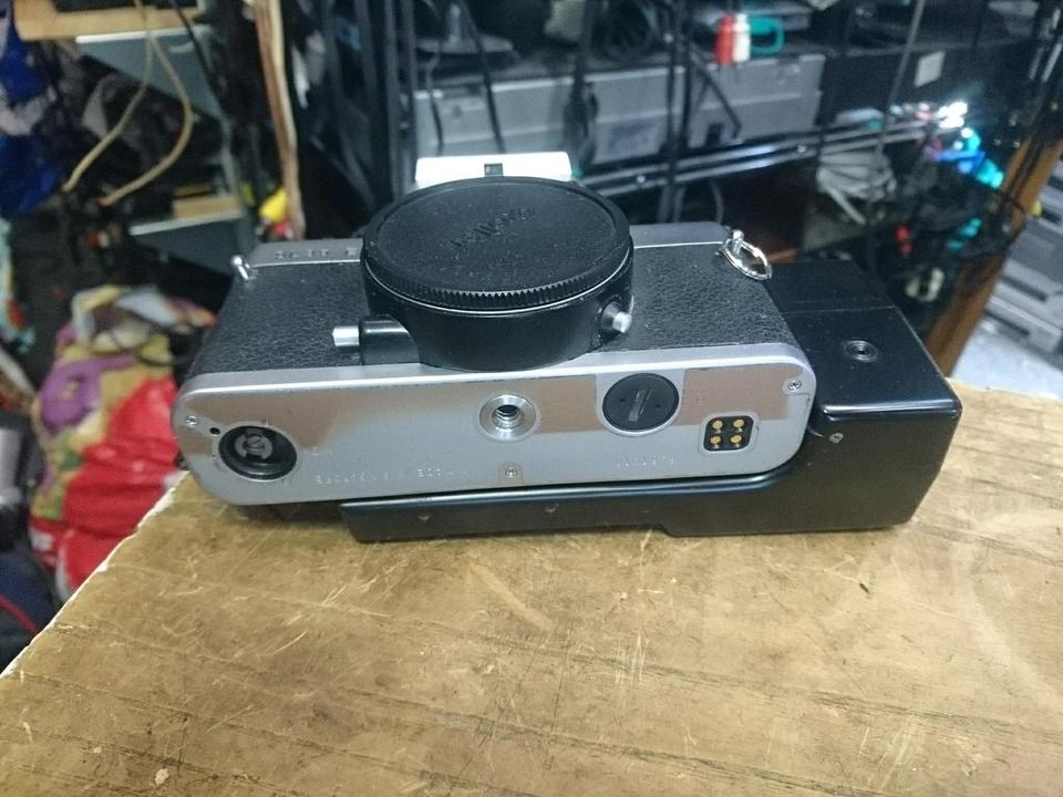 ROLLEIFLEX SL35 E + CHINON Info BackAnalog-Kamera OHNE Objektiv!