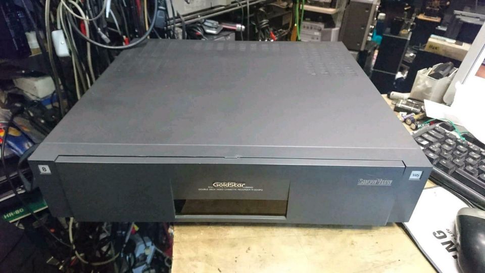 GOLDSTAR NO. R-DD15PQ, VHS-Videorecorder/Video 8 Player, DEFEKT!