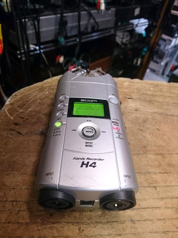 ZOOM H4 Handy Recorder, 16 GB Speicherkarte, guter Zustand!!