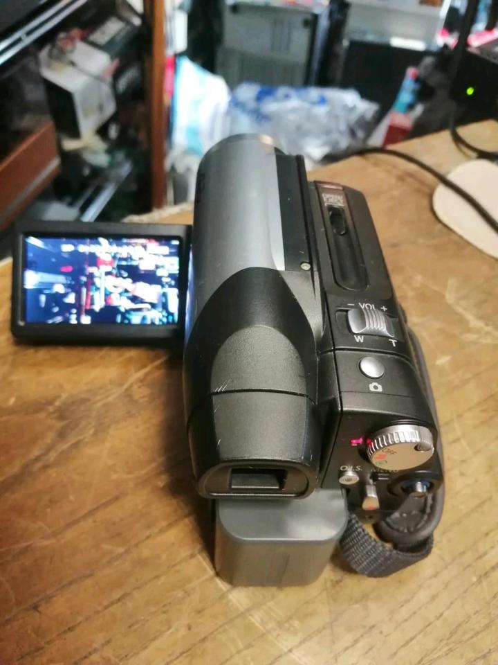 PANASONIC NV-GS90, MiniDV-Videocamera mit Zubehör!!!