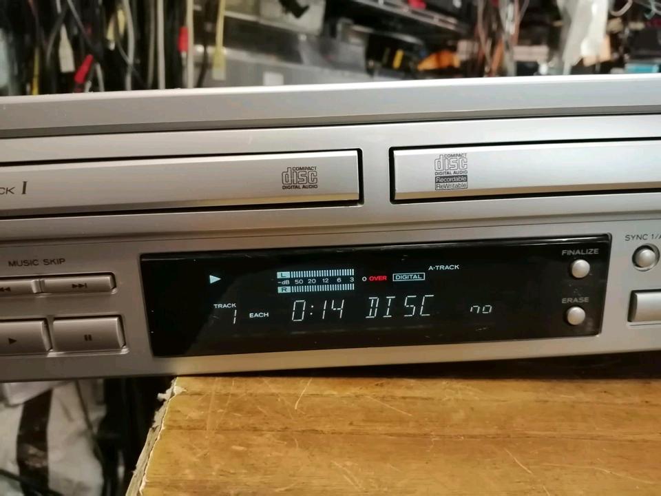 TCM 98989, CD-Player-CD-Recorder, 2in1, OHNE Fernbedienung!!