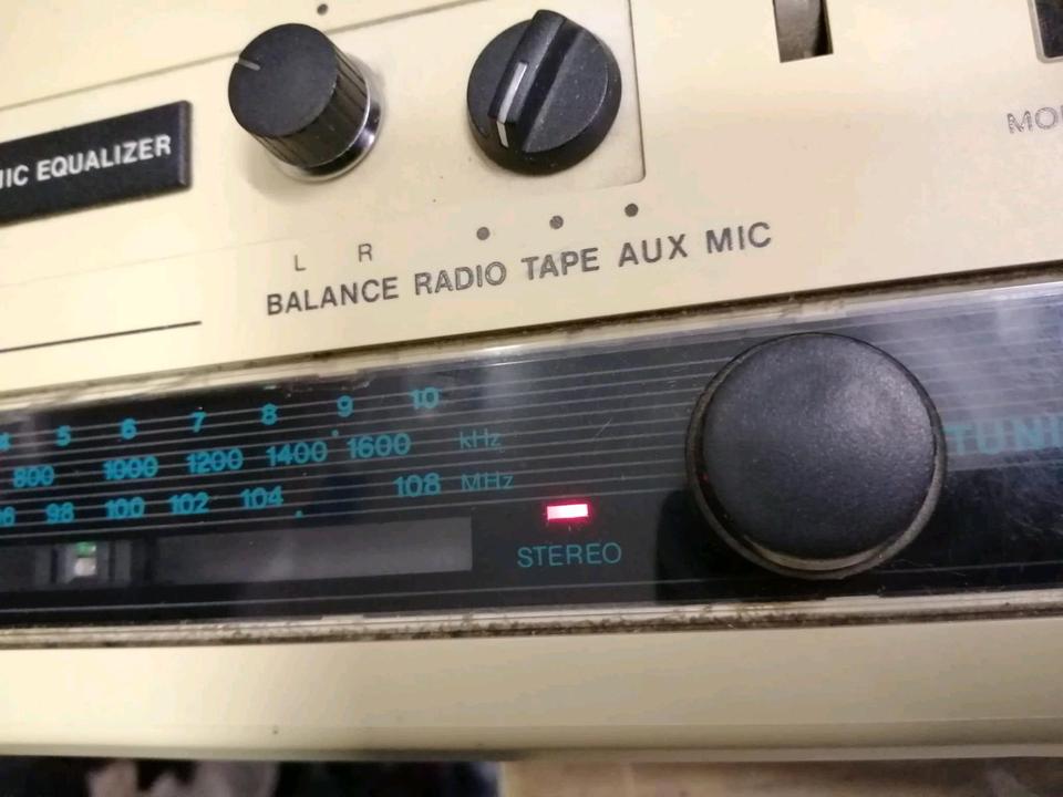 RFT SKR 1000 Party, Radio-Cassetten-Recorder, etwas DEFEKT!!!