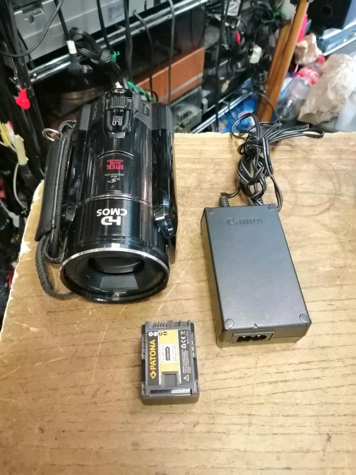 CANON LEGRIA HF S20 E, Videocamera mit Zubehör!!
