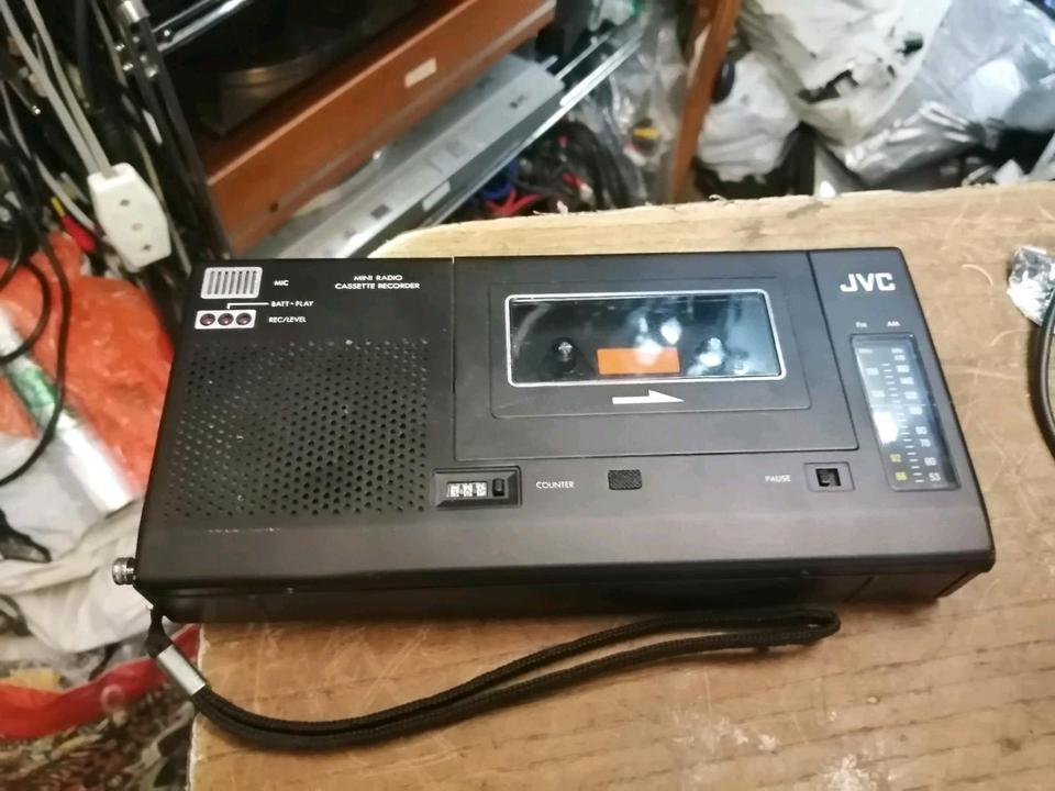 JVC MR-200, Radio-Cassetten-Recorder, etwas DEFEKT!!!