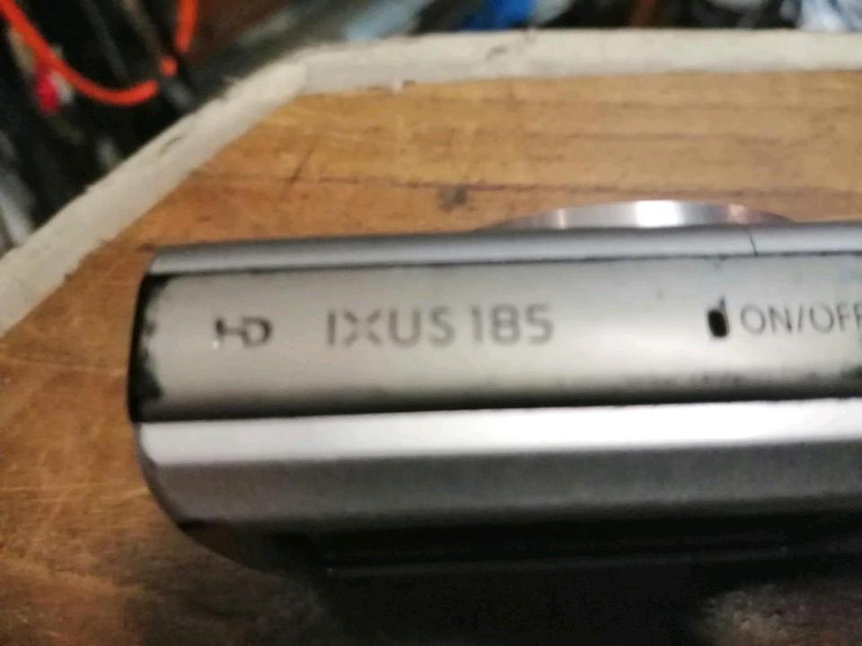 CANON IXUS 185, Digital-Kamera mit Zubehör!!