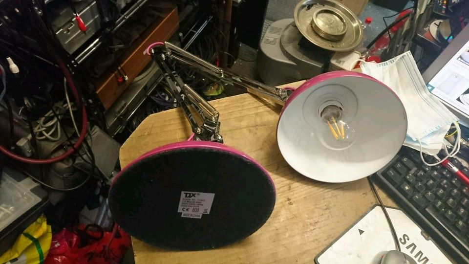 TJX Artikel-Nr: T1837, Schreibtischlampe, Original-Glühbirne