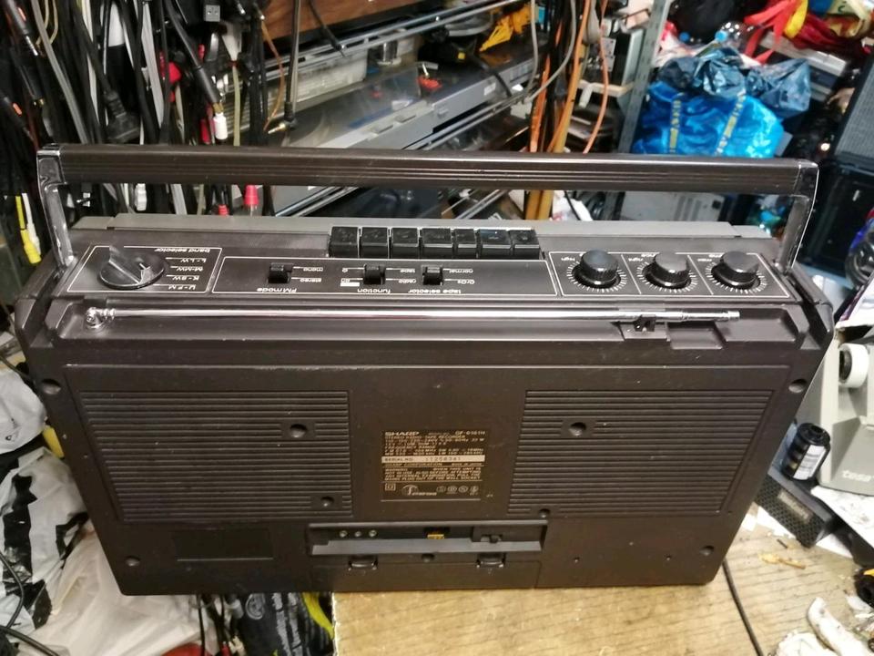 SHARP GF-616H, Radio-Cassetten-Recorder, etwas DEFEKT!!!