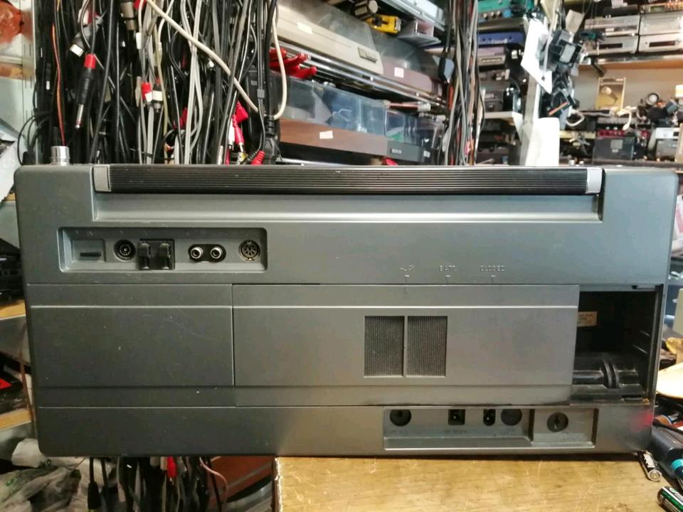 GRUNDIG Satellit Professional 650, Radio